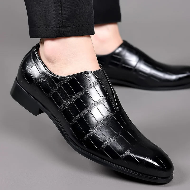 Трендовые Мужские модельные туфли для Мужчин, Оксфорды, Лоферы без застежки, Деловые Повседневные Черные кожаные туфли с Острым носком, Большие Размеры, Свадебные Офисные Изображение 0